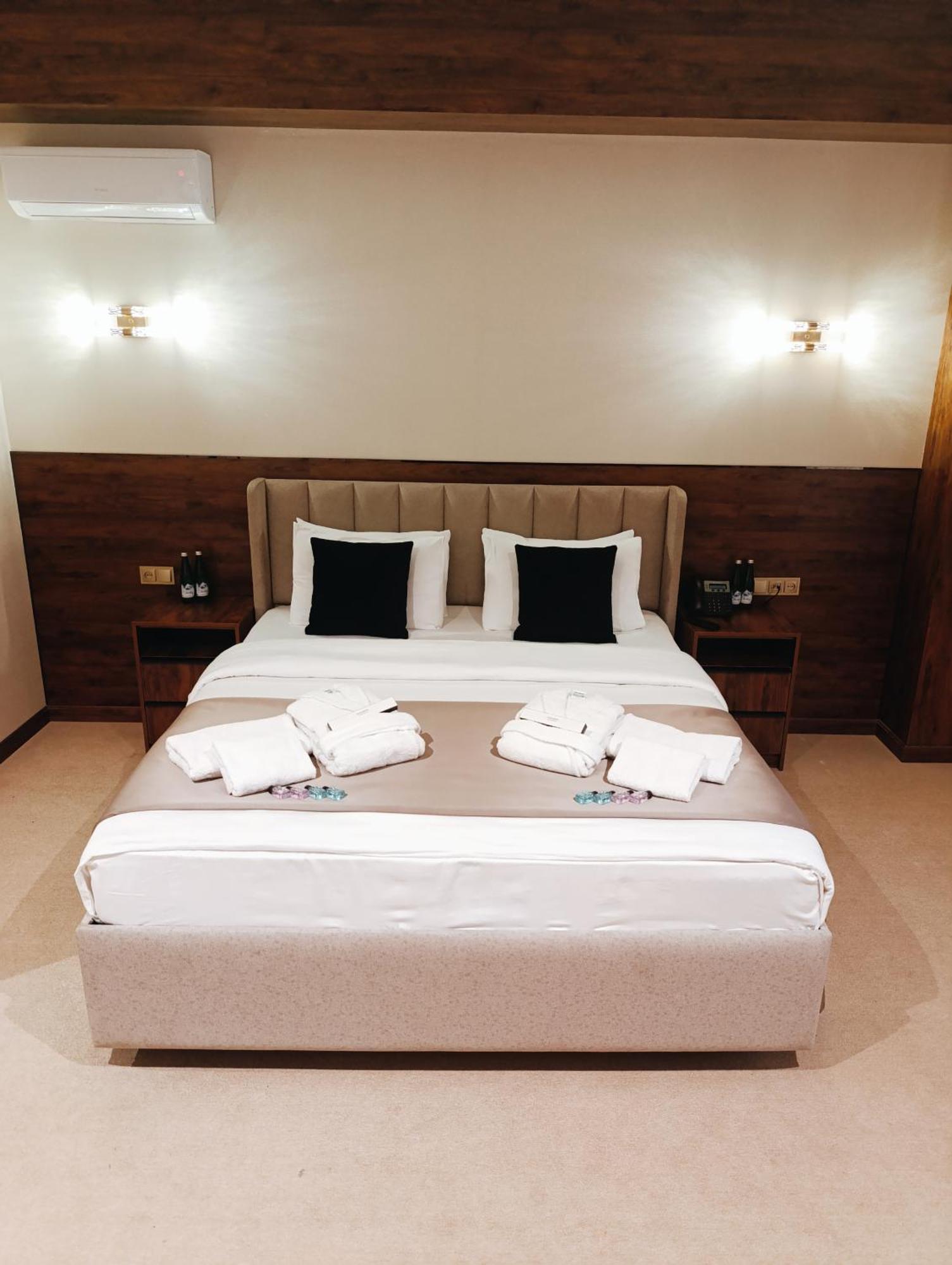 Grand Karavan Hotel Taşkent Dış mekan fotoğraf